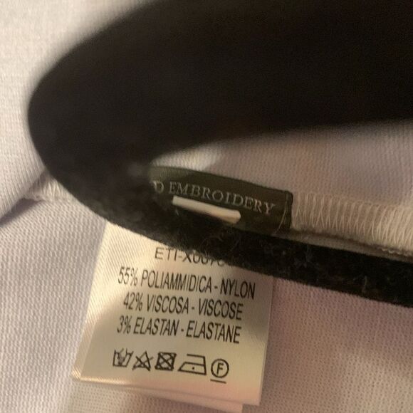 Stylish Sheer Sleeve Top with Yellow Collar - Picture 9 of 10